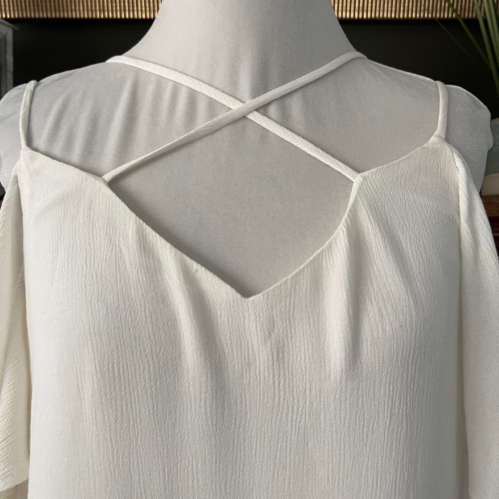 Lulus Afterglow White Strappy Cold Shoulder Shift Dress Size: Small NEW - Picture 7 of 16